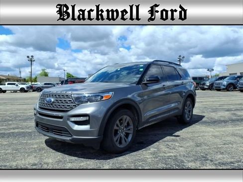 Used 2023 Ford Explorer XLT w/ Equipment Group 202A AWD/4WD image 1