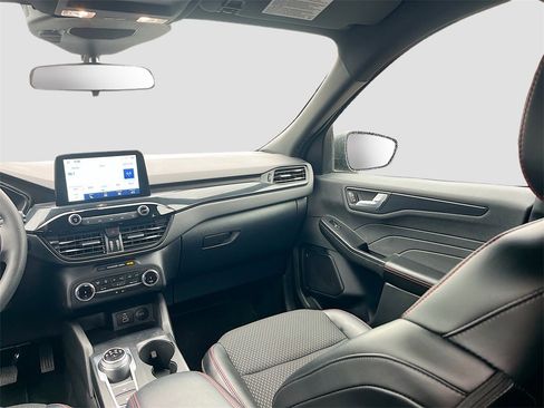 Used 2025 Ford Escape ST-Line image 22