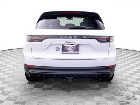 Certified 2023 Porsche Cayenne Platinum Edition AWD/4WD image 10