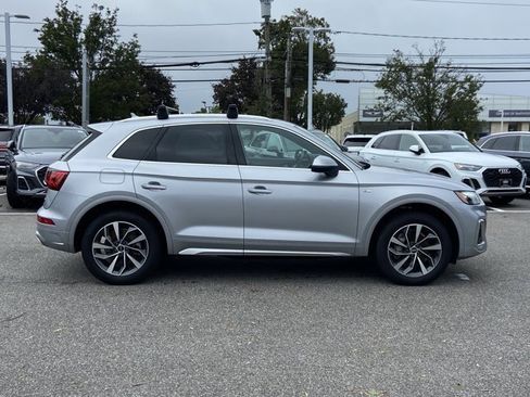 Certified 2022 Audi Q5 2.0T Premium w/ Convenience Package image 5