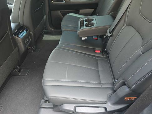 Certified 2026 INFINITI QX60 Luxe w/ Cargo Package FWD image 13