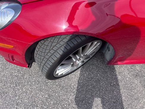 Used 2011 Mercedes-Benz SLK 300 image 31