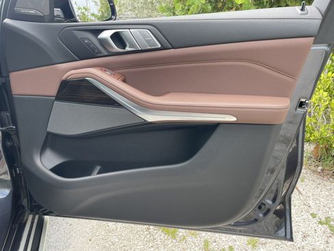 Used 2019 BMW X7 xDrive50i w/ Premium Package AWD/4WD image 30