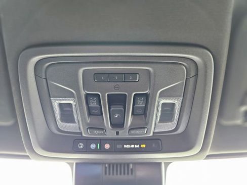 Used 2025 GMC Sierra 1500 Denali AWD/4WD image 26