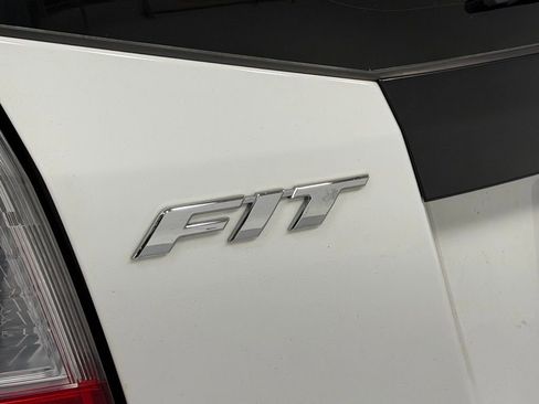 Used 2011 Honda Fit image 7