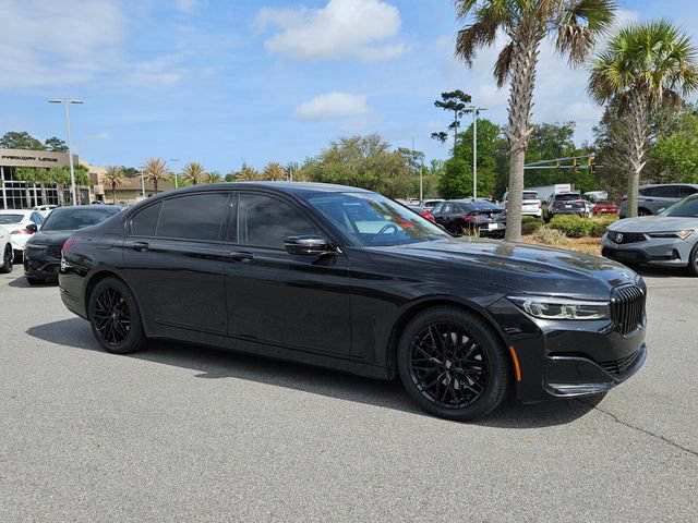 Used 2022 BMW 740i w/ Premium Package RWD image 2