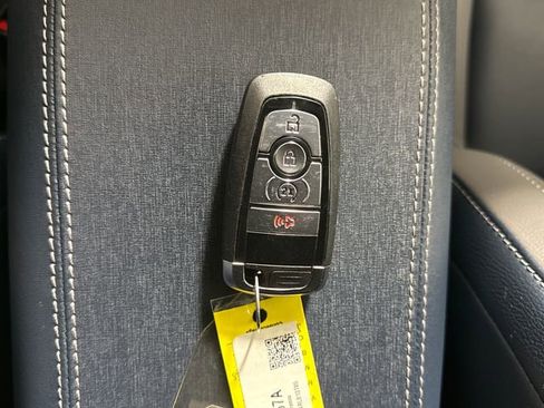 Used 2024 Ford Bronco Outer Banks AWD/4WD image 40