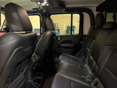 Used 2022 Jeep Gladiator Rubicon w/ Trailer Tow Package image 16