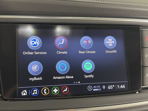 Used 2024 Buick Enclave Essence FWD image 20
