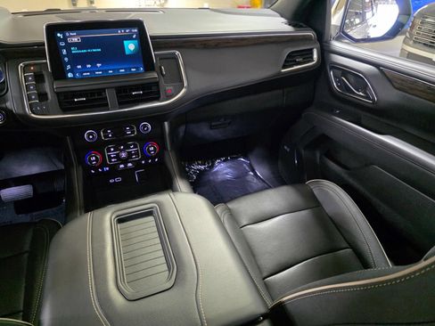 Used 2023 Chevrolet Tahoe Premier AWD/4WD image 18