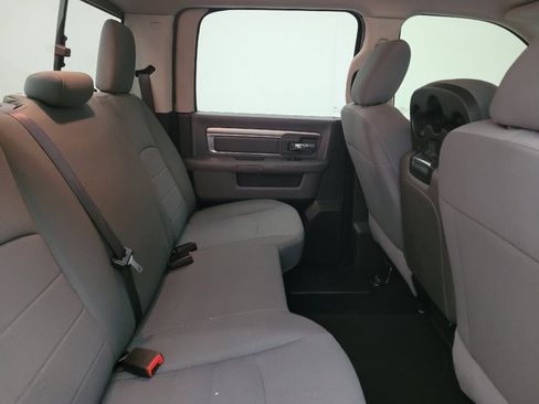 Used 2019 RAM 1500 Classic SLT RWD image 19