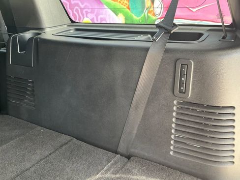 Used 2017 Lincoln Navigator Reserve image 17