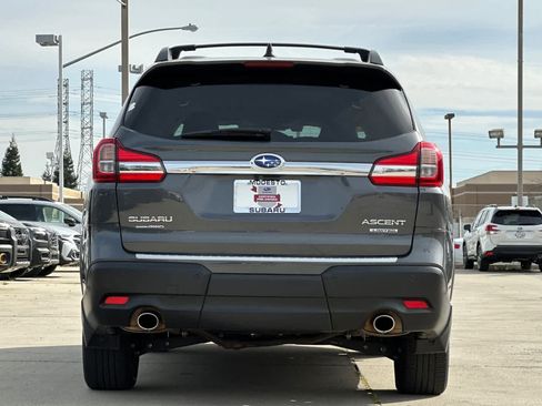 Used 2021 Subaru Ascent Limited w/ Technology Package image 4