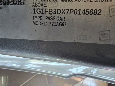 Used 2023 Chevrolet Camaro LT RWD image 33