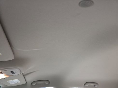 Used 2024 Buick Encore GX Avenir w/ Avenir Convenience Package image 31