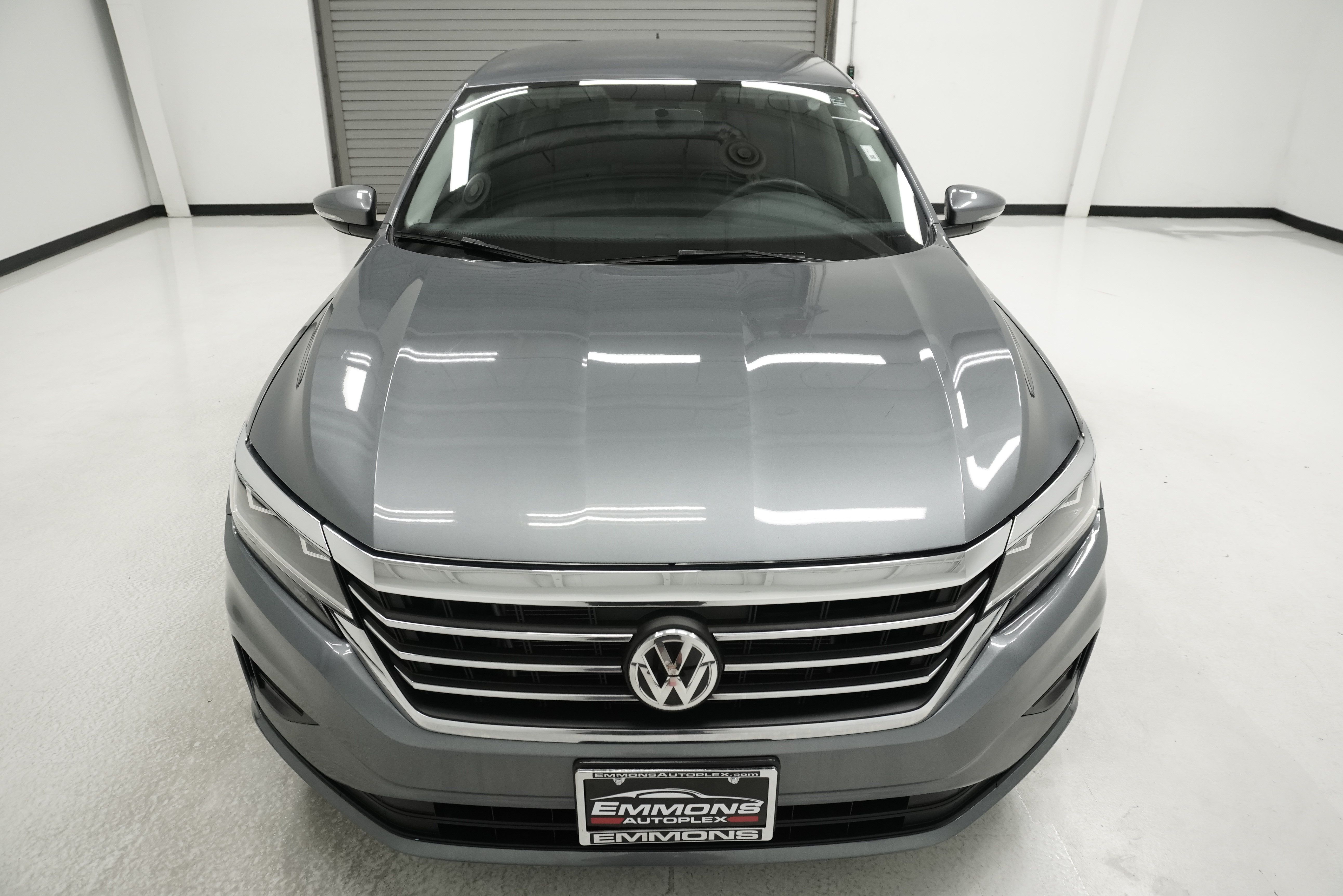 Used 2020 Volkswagen Passat 2.0T S FWD image 2