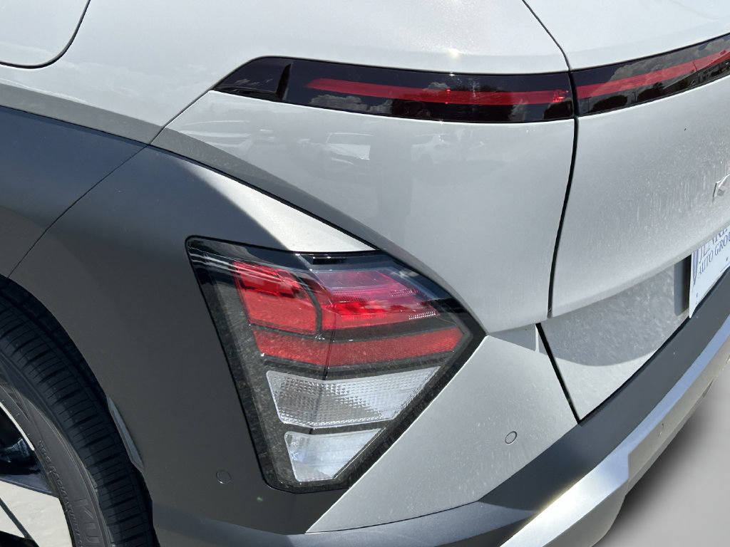 New 2026 Hyundai Kona Limited FWD image 37