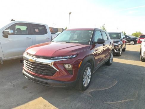 Used 2024 Chevrolet TrailBlazer LS w/ LS Convenience Package FWD image 1