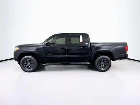Certified 2022 Toyota Tacoma SR5 w/ Technology Package image 12