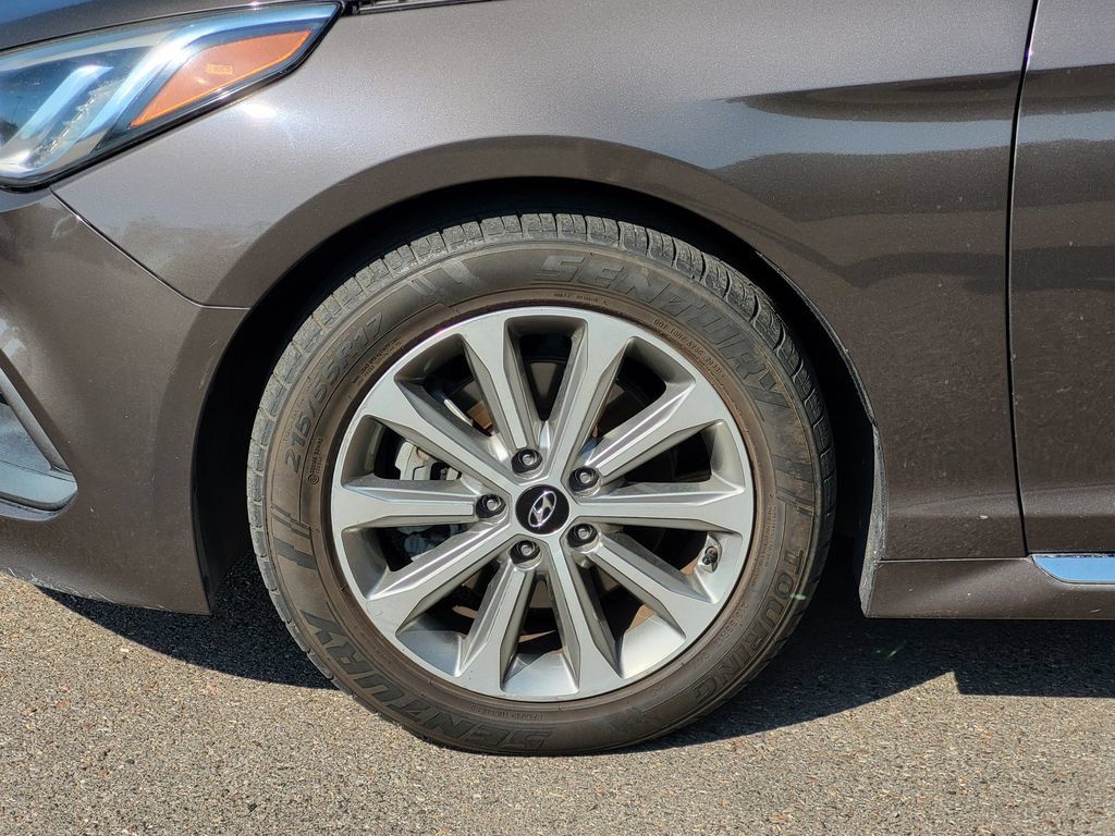 Used 2017 Hyundai Sonata Limited w/ Tech Package 03 FWD image 8