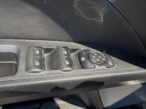 Used 2020 Ford Fusion SE FWD image 16