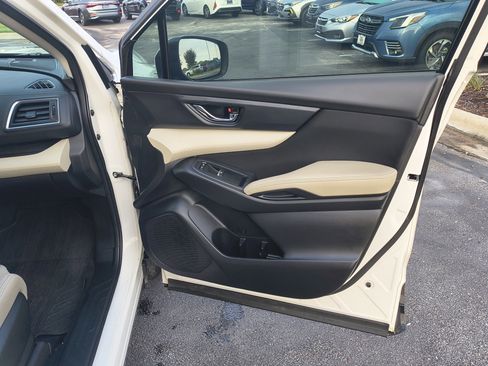 Used 2022 Subaru Ascent Premium w/ Convenience Package image 10