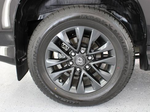 Used 2022 Lexus GX 460 Premium w/ Premium Package image 83