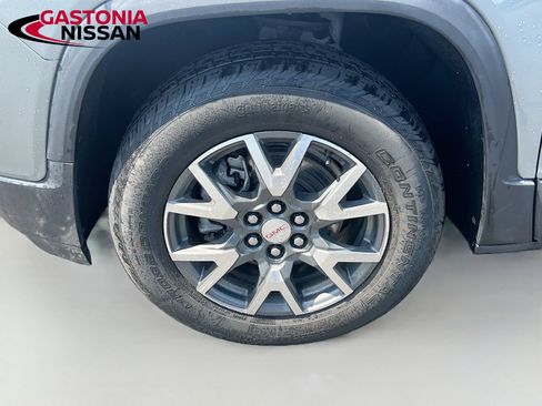 Used 2023 GMC Acadia SLE w/ Driver Convenience Package AWD/4WD image 42