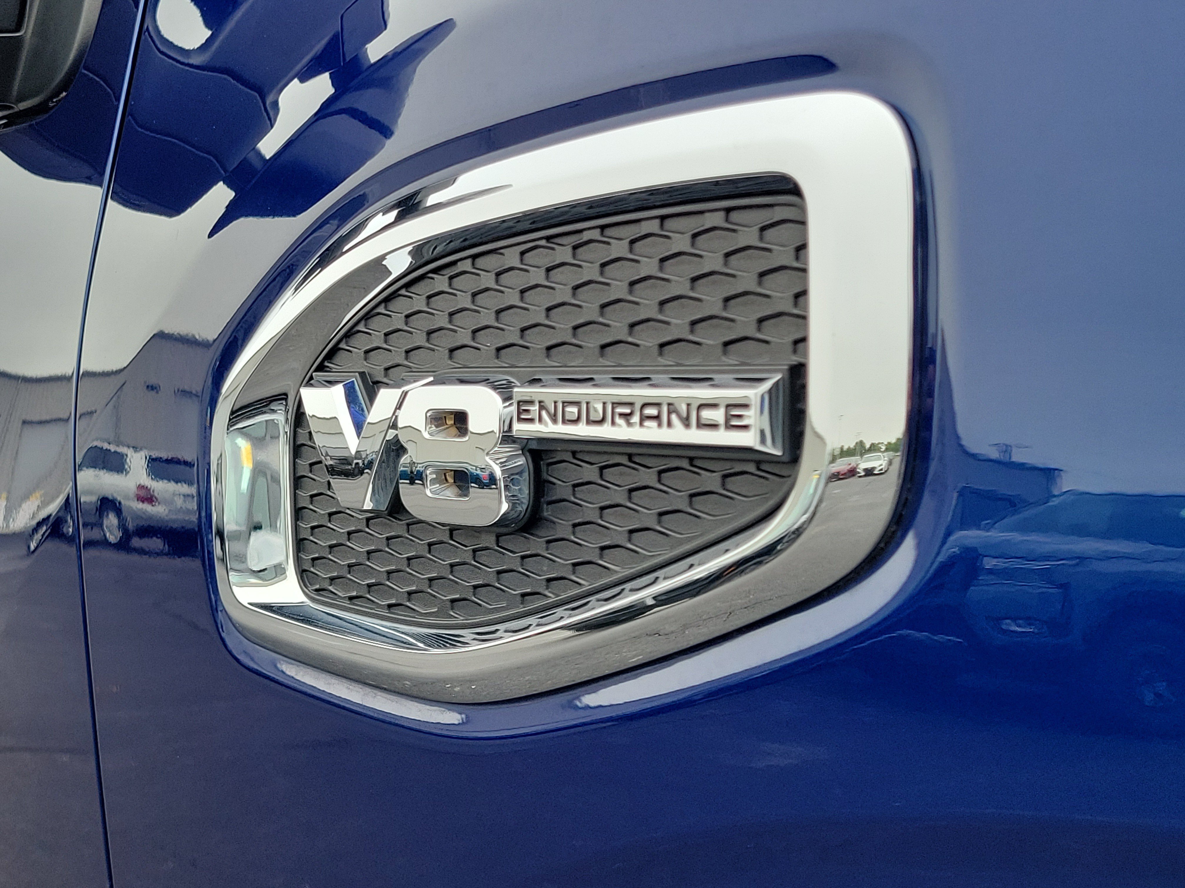 Used 2021 Nissan Titan SV w/ SV Convenience Package AWD/4WD image 6