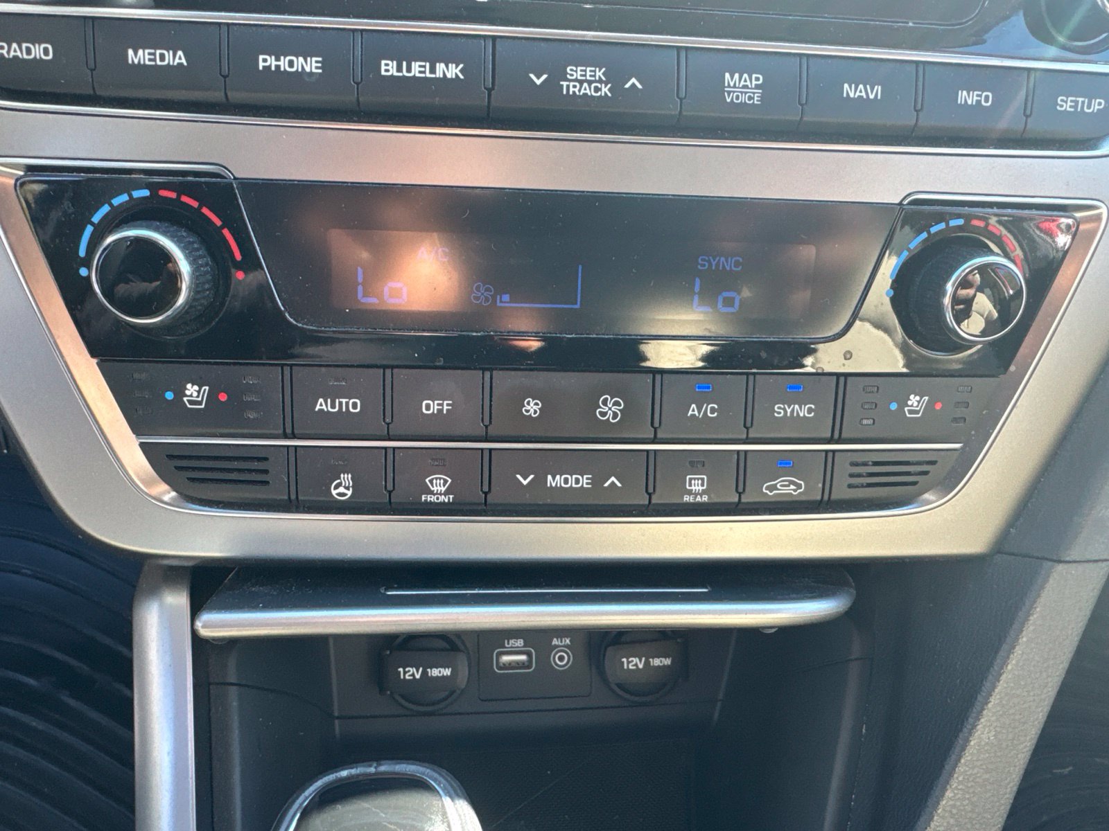 Used 2015 Hyundai Sonata Limited w/ Option Group 05 FWD image 22
