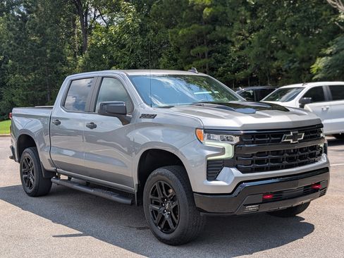 Used 2023 Chevrolet Silverado 1500 LT Trail Boss w/ Protection Package AWD/4WD image 11