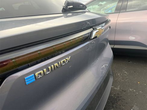 New 2026 Chevrolet Equinox EV LT image 29