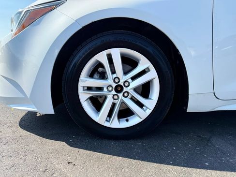 Used 2019 Toyota Corolla SE w/ Carpet Mat Package FWD image 42