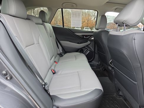 Used 2020 Subaru Outback Limited w/ Popular Package #2 image 15