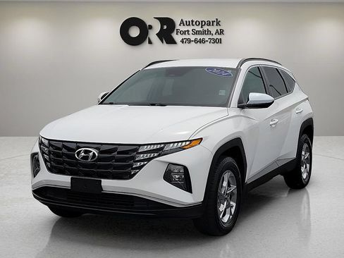 Used 2024 Hyundai Tucson SEL AWD/4WD image 2