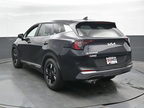 Used 2026 Kia Sportage LX FWD image 9