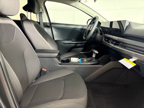 New 2026 Kia K4 FWD image 14