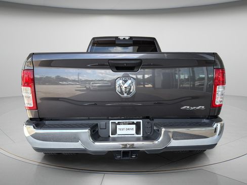 Used 2024 RAM 3500 Tradesman w/ Chrome Appearance Group AWD/4WD image 9