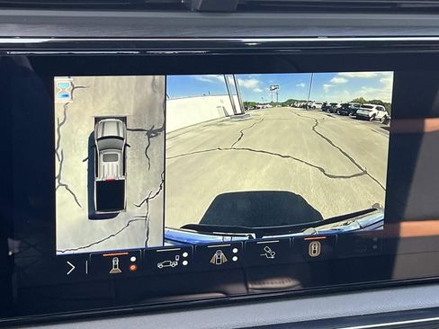 New 2026 GMC Sierra 1500 AT4 w/ AT4 Premium Package AWD/4WD image 33