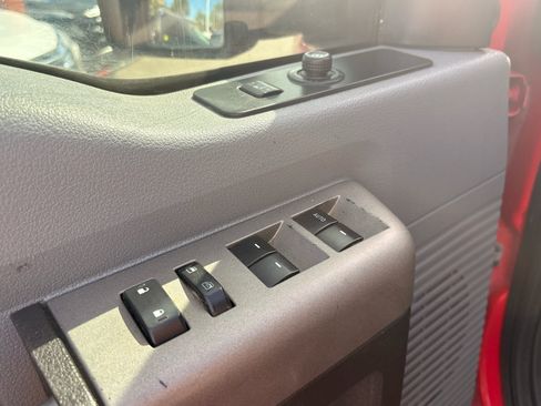 Used 2012 Ford F250 XLT w/ XLT Interior Pkg AWD/4WD image 14