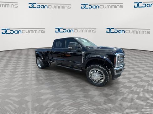 Used 2026 Ford F450 Lariat w/ Lariat Premium Package AWD/4WD image 2