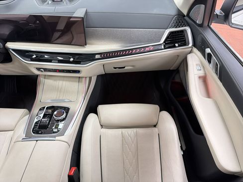 Used 2025 BMW X7 xDrive40i image 29
