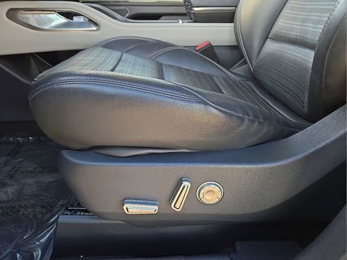 Used 2024 Lincoln Nautilus Reserve image 24