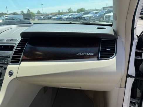 Used 2012 Ford Taurus SEL FWD image 30
