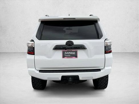 Used 2016 Toyota 4Runner Trail image 7