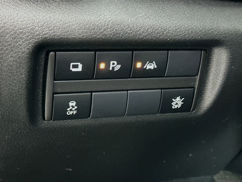 Used 2024 Nissan Versa S w/ Trunk Package image 16