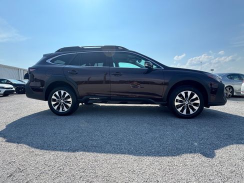 Used 2024 Subaru Outback Limited AWD/4WD image 4