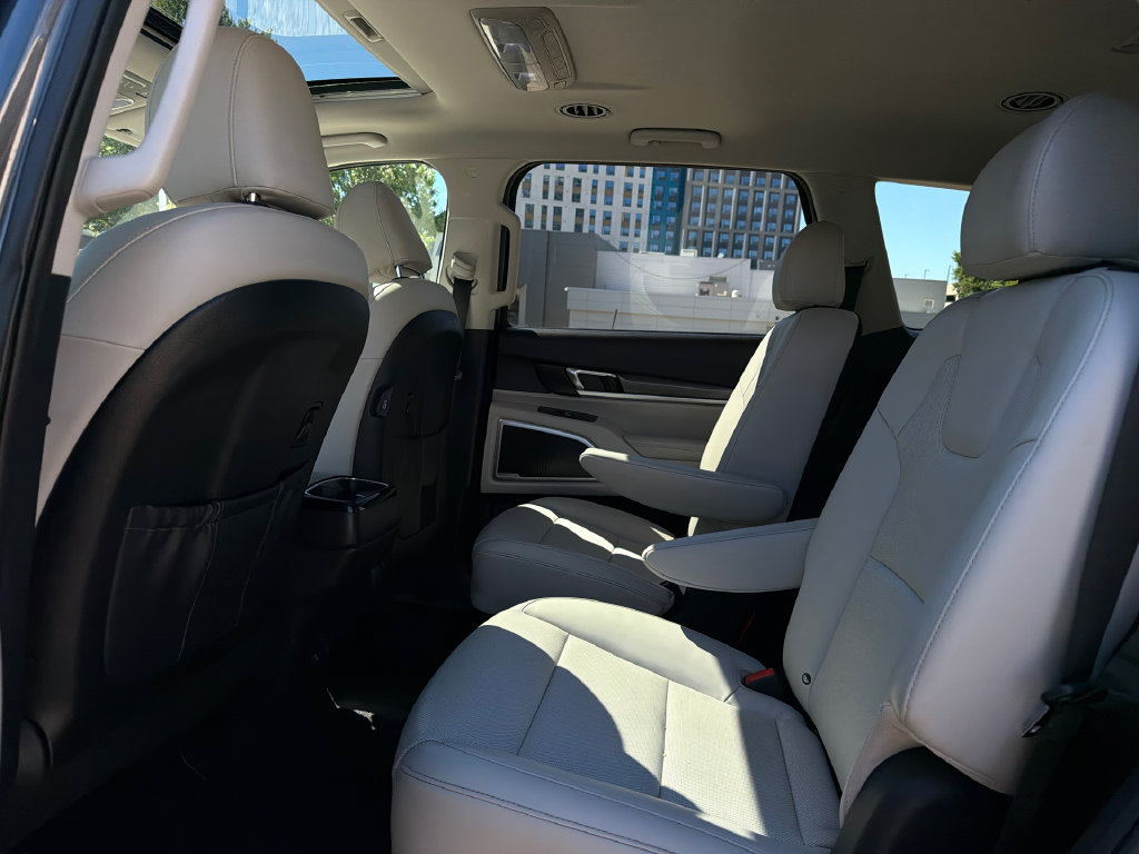Used 2021 Kia Telluride S AWD/4WD image 22