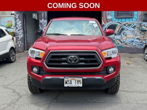 Used 2022 Toyota Tacoma SR5 RWD image 2