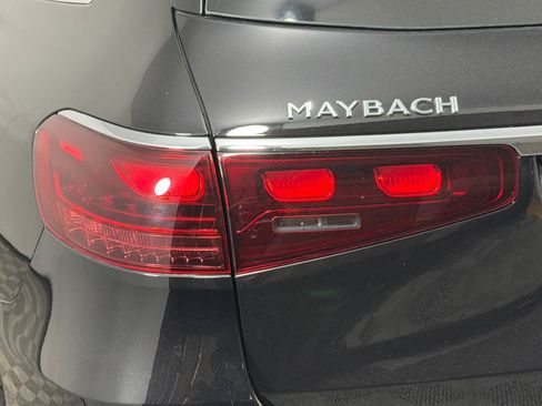 Used 2025 Mercedes-Benz Maybach GLS 600 4MATIC image 28